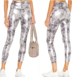 NWT Beyond Yoga Gray Tie Dye Foil Shine On High Waisted Midi Leggings Size Small